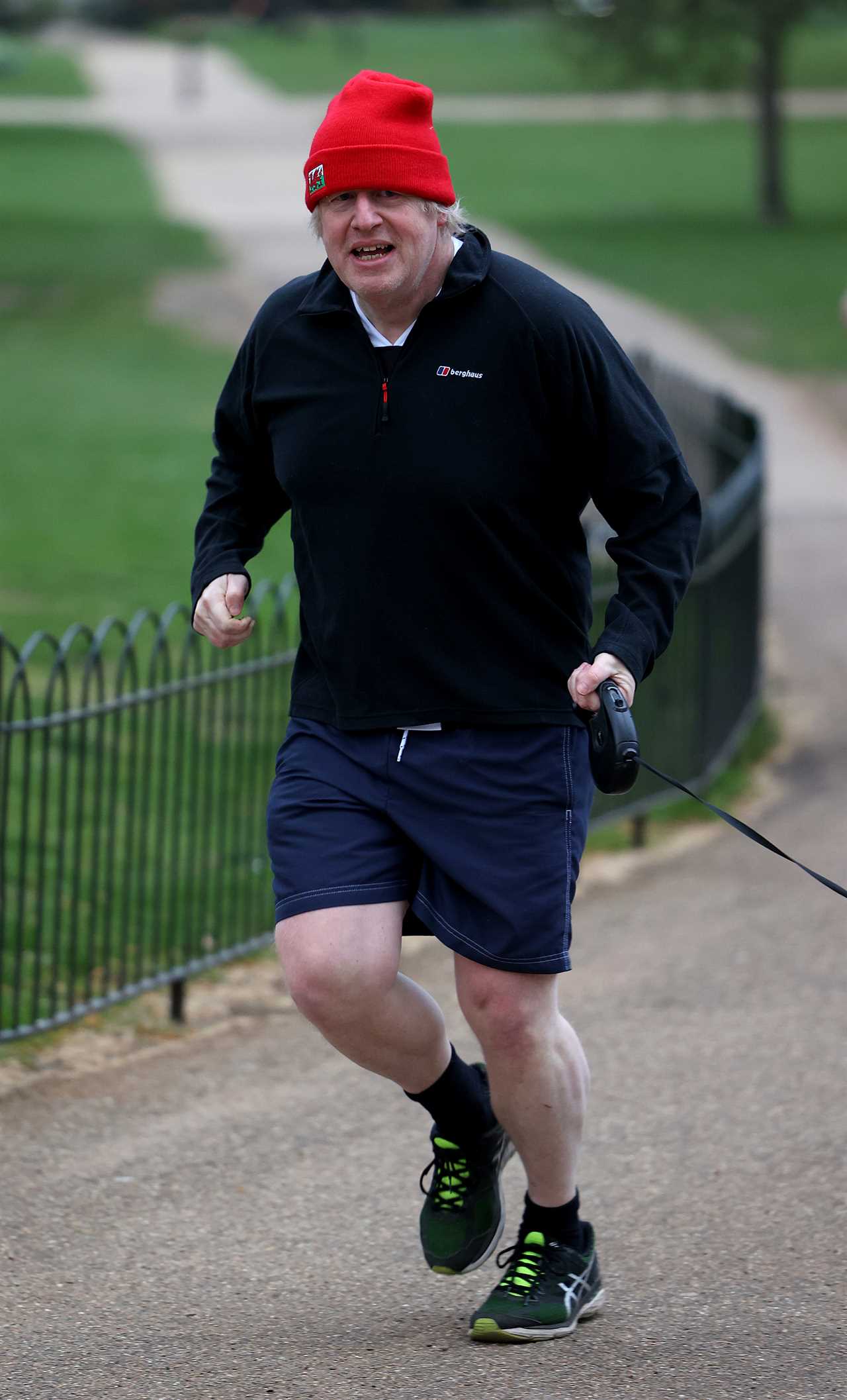 Boris Johnson shows off haircut after getting ‘scarecrow’ barnet snipped as hairdressers reopen