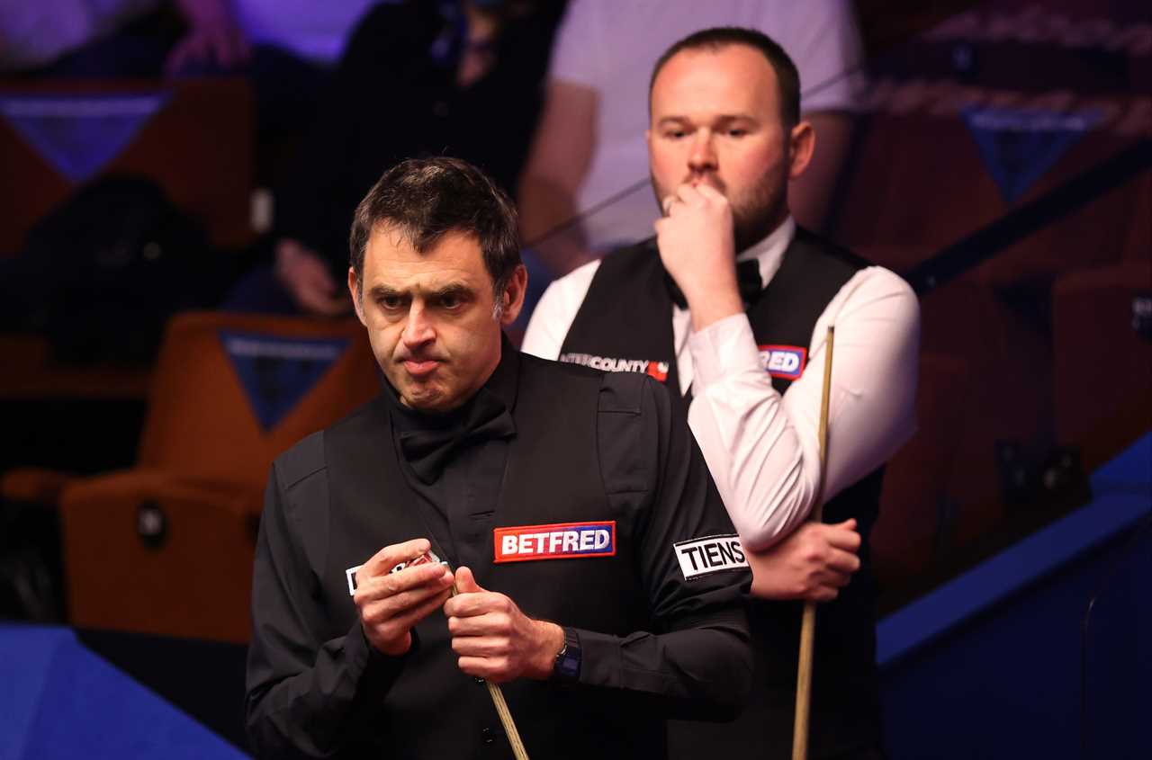 Crowds return to sporting events in UK as Crucible welcomes 632 spectators to day one of World Snooker Championship