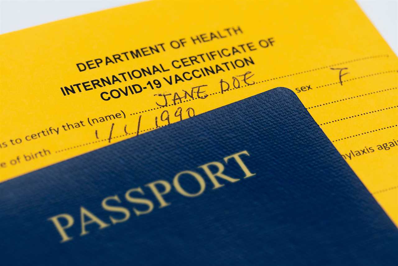 Hundreds of foreigners with fake Covid certificates flooding into UK every week