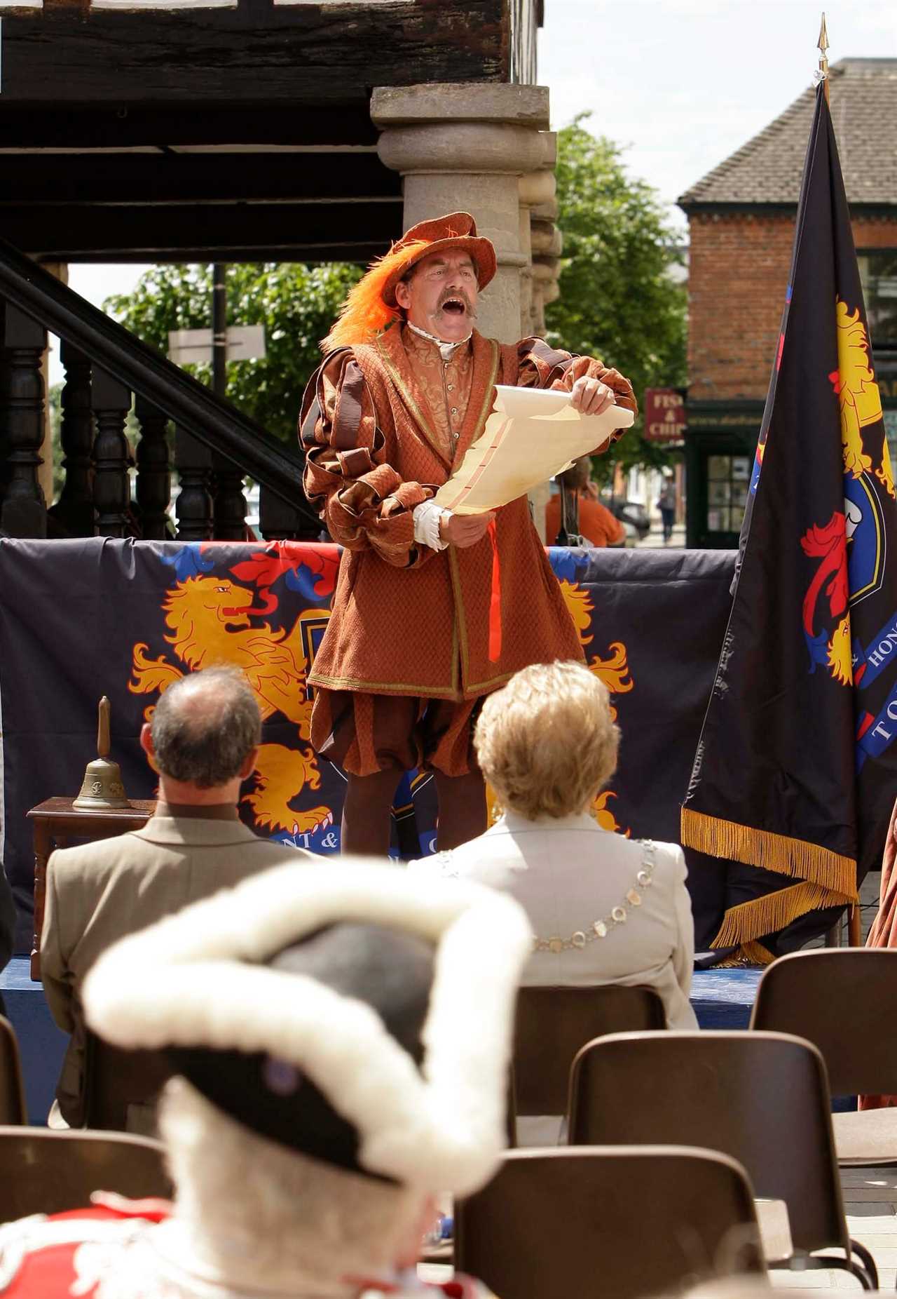 National town crier championships to be held in complete silence due to Covid