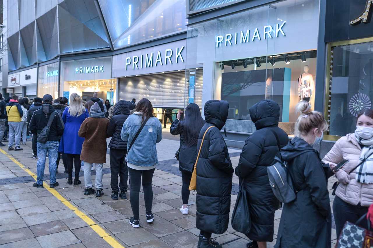 ‘Shameless’ Primark customers strip off on shop floor to try on clothes as changing rooms closed under Covid rules