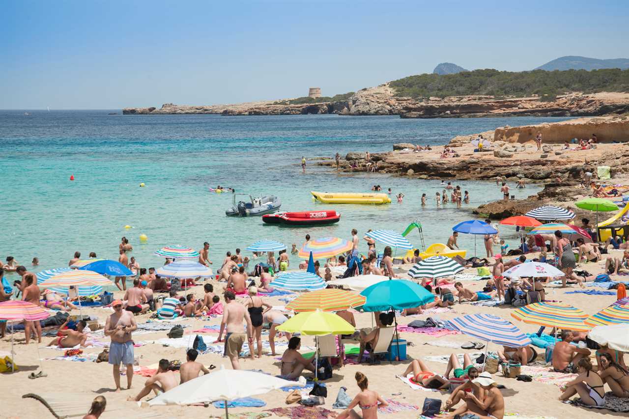 Brits warned holidays to green list countries could be ‘banned’ by Foreign Office advice