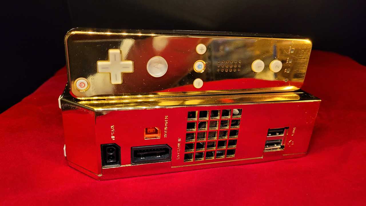 Ultra-rare 24k gold Nintendo Wii made for the QUEEN is now on sale for ludicrous sum