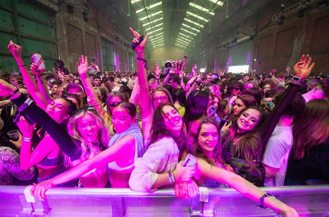 Thousands of excited Brits arrive for second post-lockdown rave with no social distancing or face masks at test event