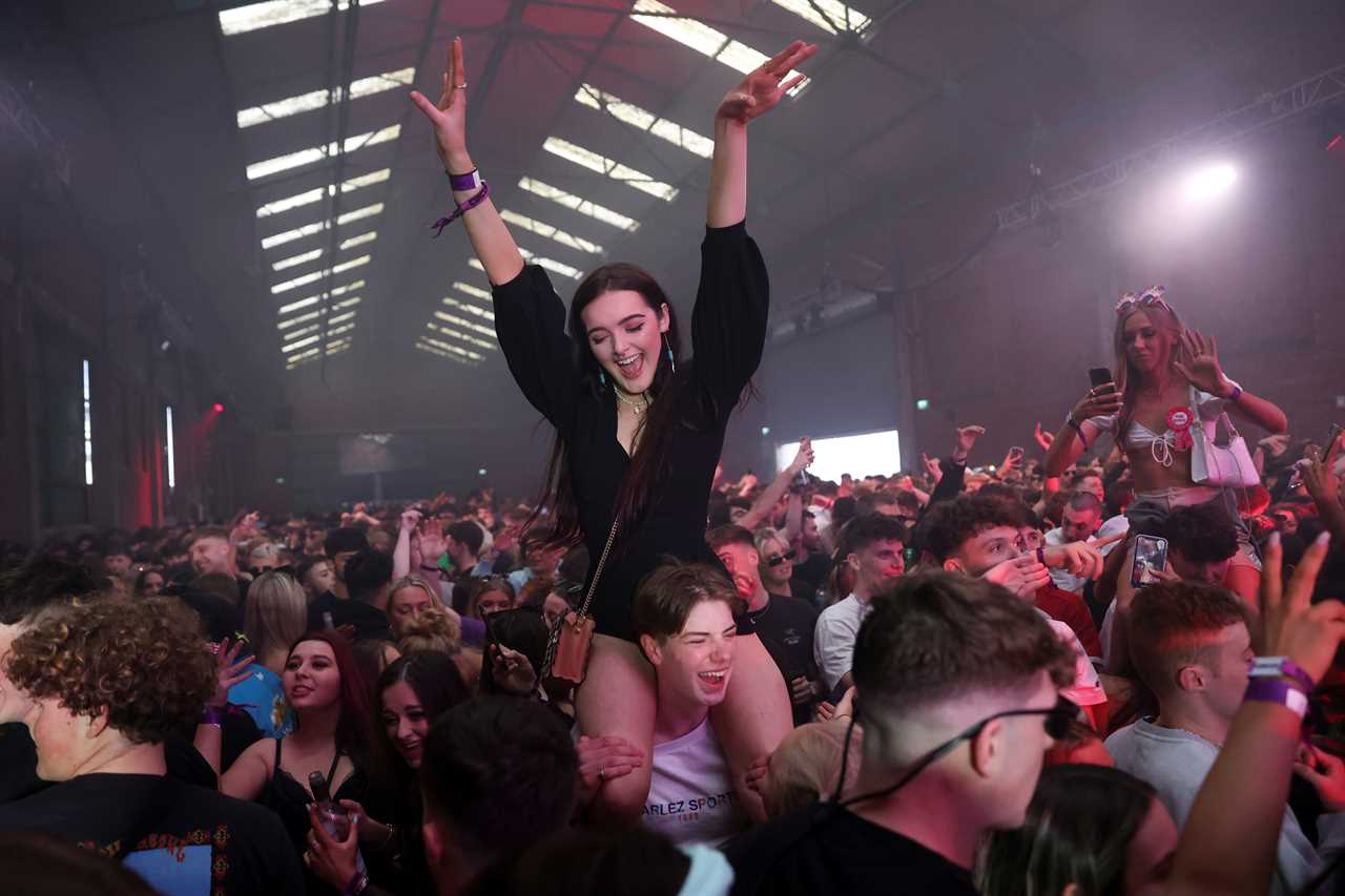 Thousands of excited Brits arrive for second post-lockdown rave with no social distancing or face masks at test event