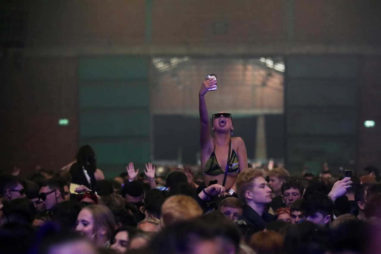 Thousands of excited Brits arrive for second post-lockdown rave with no social distancing or face masks at test event