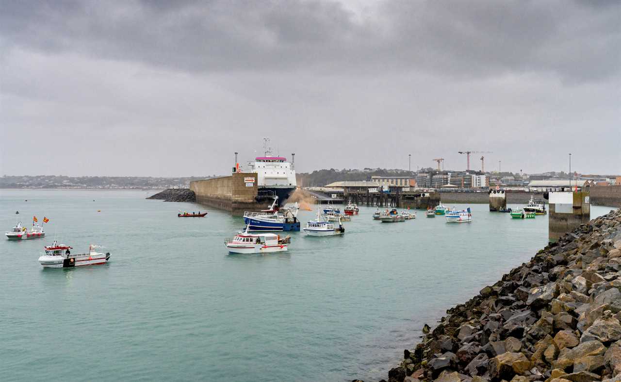 French Navy patrol boat races to Jersey as tensions rise after Royal Navy called to ‘act of war’ blockade by 100 ships