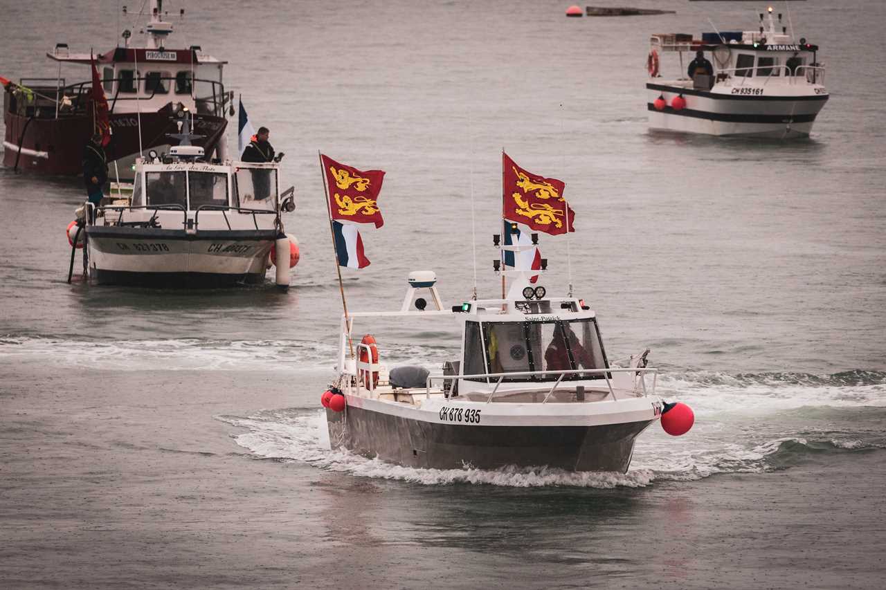 French Navy patrol boat races to Jersey as tensions rise after Royal Navy called to ‘act of war’ blockade by 100 ships