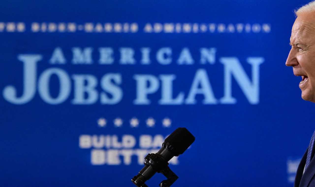 How Biden benefits are stifling economic recovery as average weekly unemployment payments nearly DOUBLE in two years