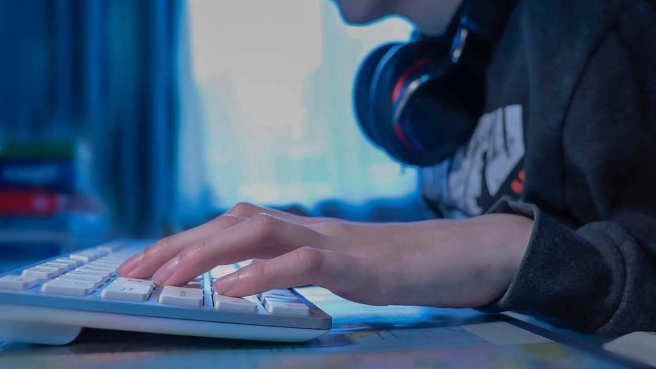 Dangerous porn loophole leaves kids exposed to dodgy X-rated videos online, campaigners warn