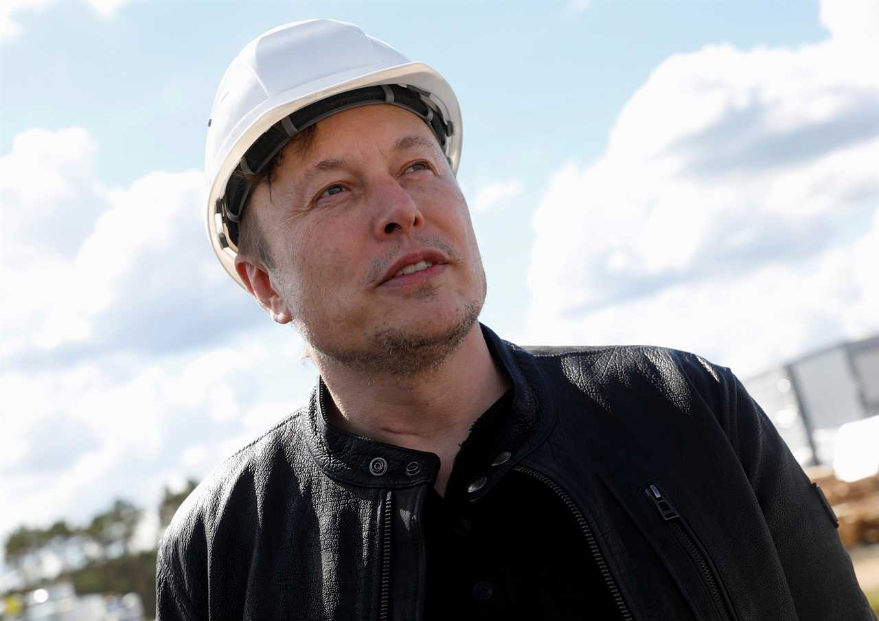 Multi-billionaire Elon Musk eyeing up UK move to build fleet of electric cars and batteries