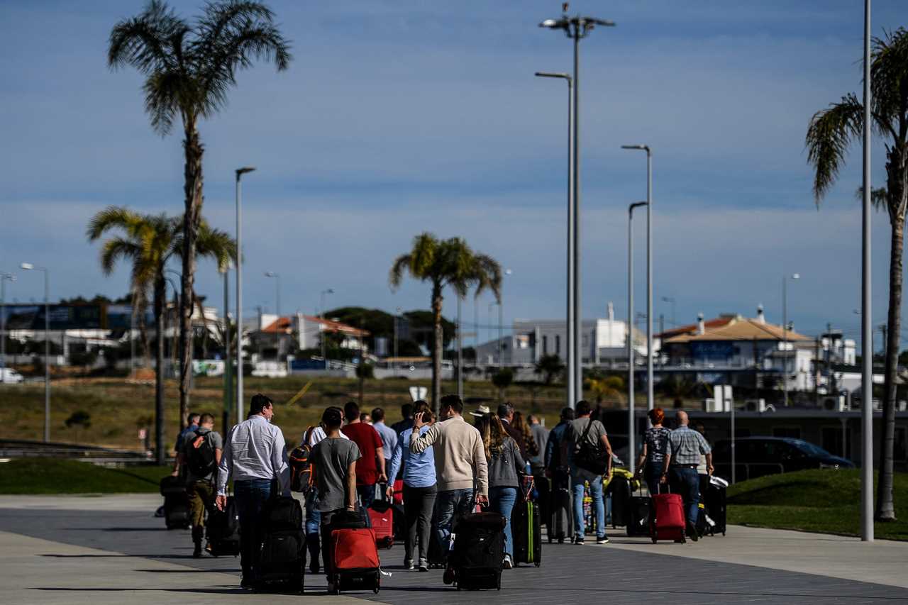 Spain allows Brit holidaymakers to return from Monday despite country still being on UK amber list