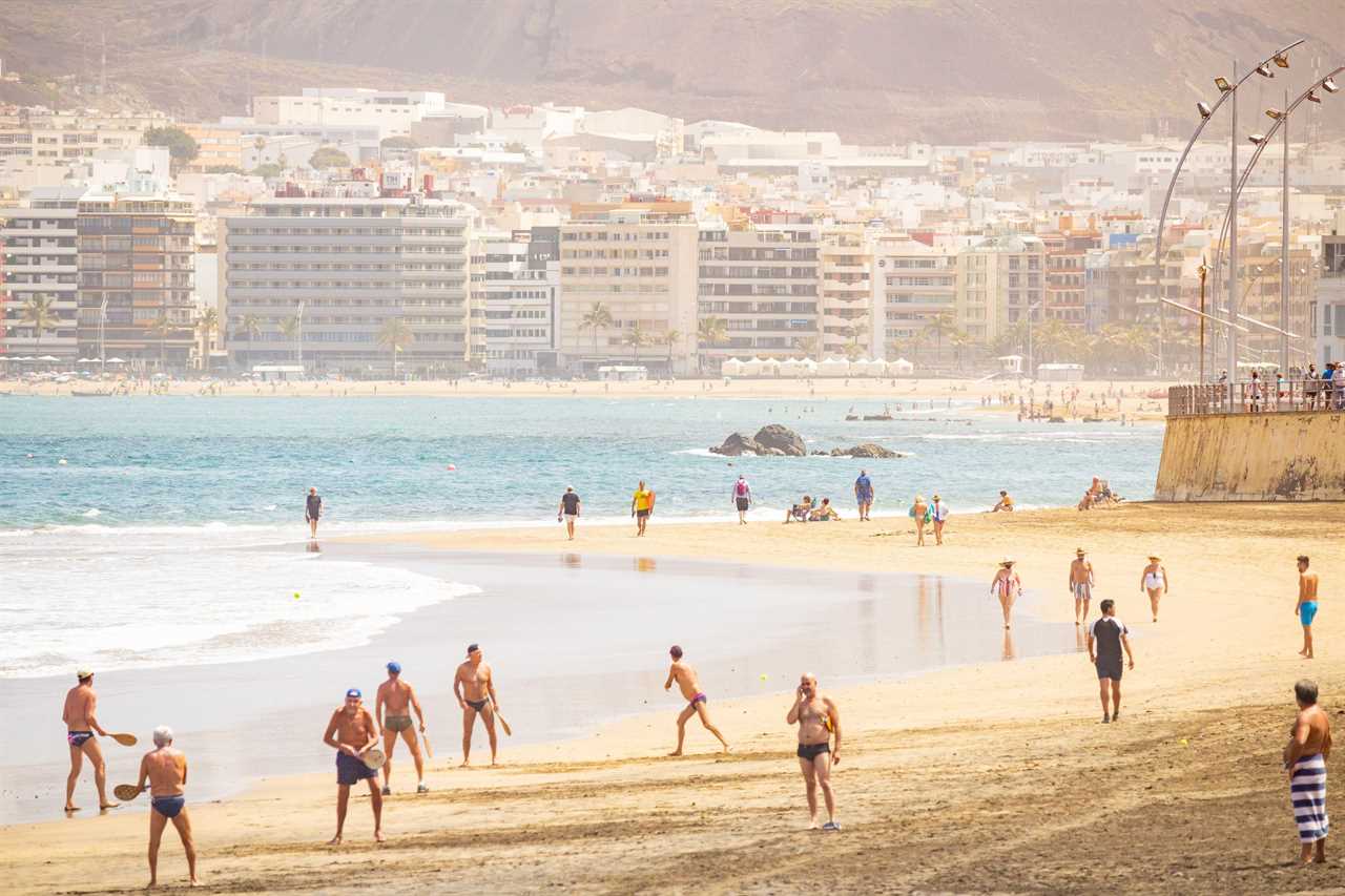 Spain allows Brit holidaymakers to return from Monday despite country still being on UK amber list