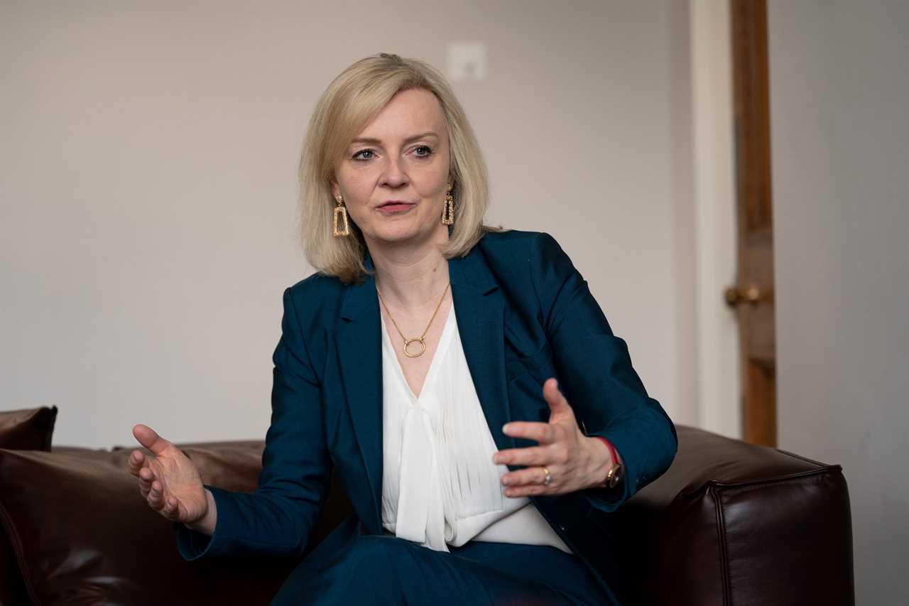 Liz Truss says it’ll be ‘win, win, win’ as Britain set to bag £18bn trade deal with Australia