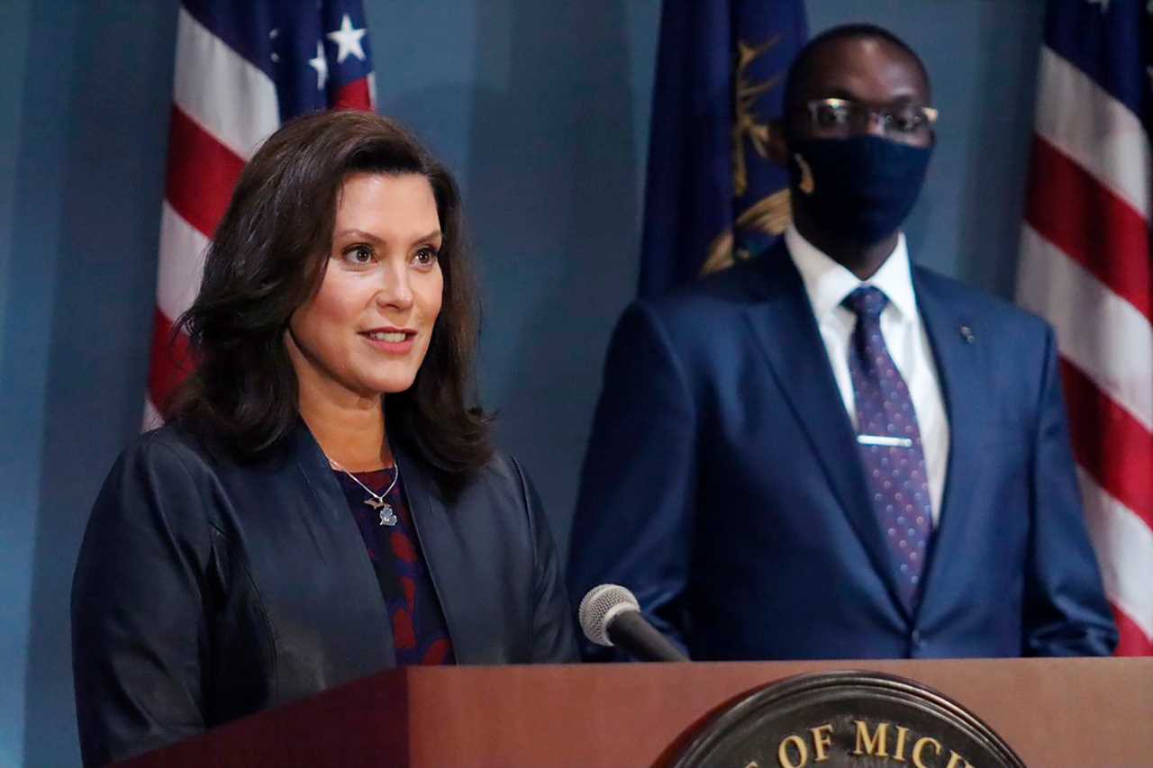 Michigan governor Gretchen Whitmer slammed after being pictured breaking state Covid rules in crowded unmasked bar