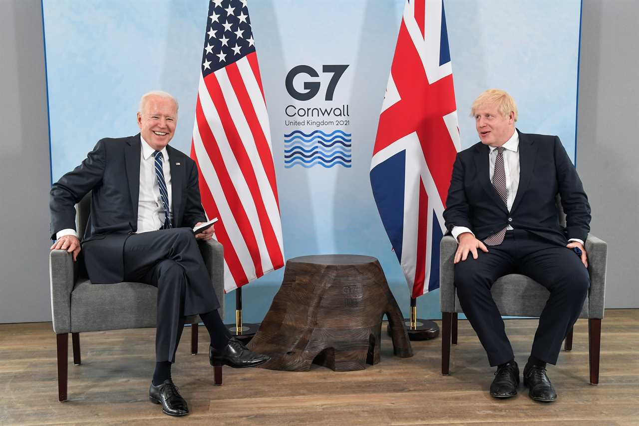 Joe Biden shows ‘superior power’ with stern gestures while Boris Johnson tries ‘Trump mode’, says body language expert