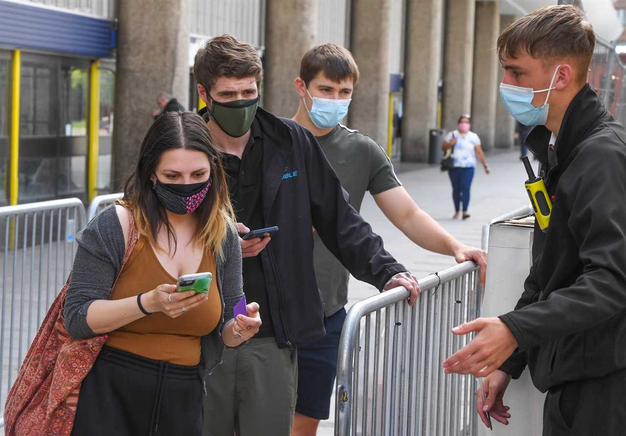 Furious Tories warn Boris Johnson not to delay Freedom Day again as teens begin to get their Covid jabs