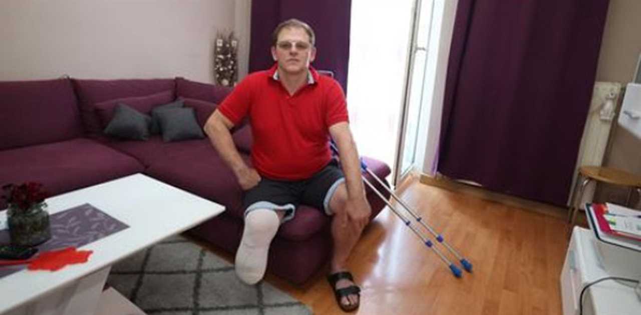 Man has leg amputated after suffering rare blood clot three weeks after first dose of AstraZeneca vaccine