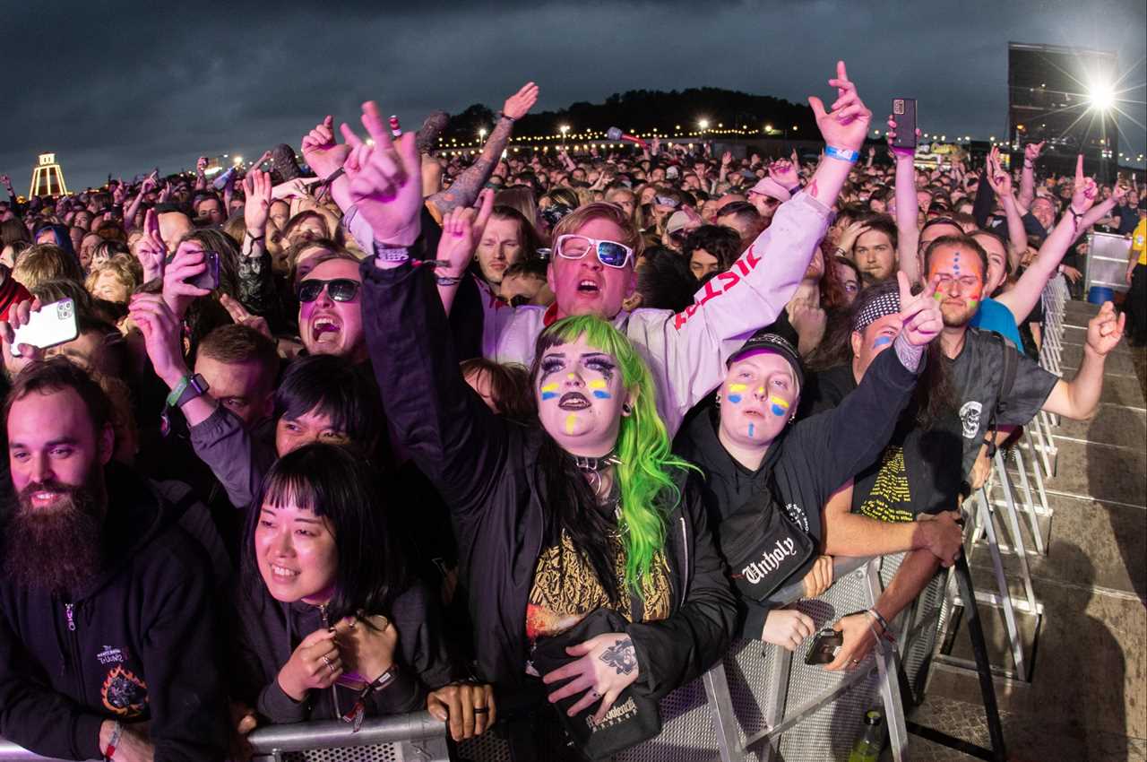 Mosh pits return to Britain for first time since Covid rocked the nation