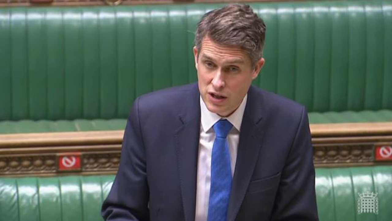 Gavin Williamson SCRAPS school bubbles from August 16 following clamour of parents and MPs