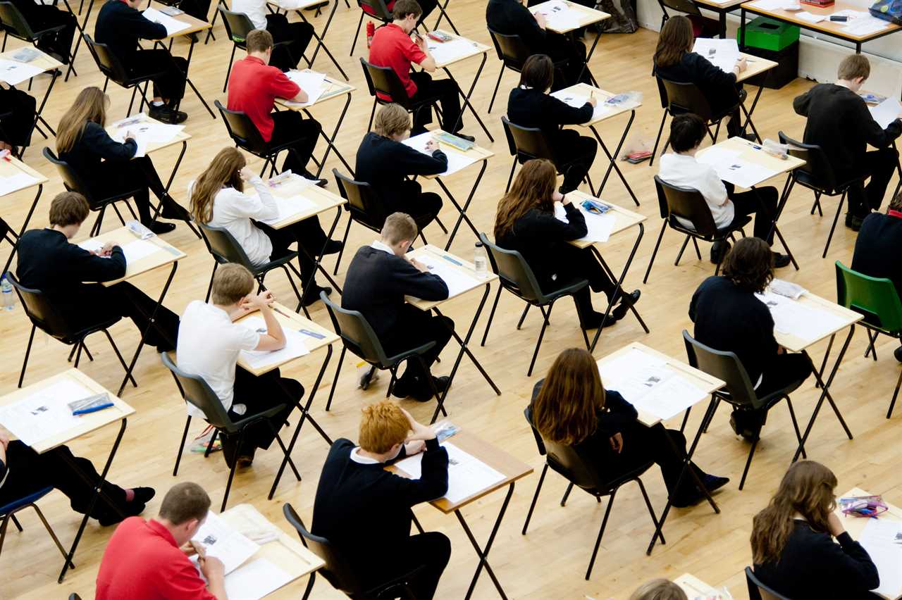 Getting just one grade higher in your GCSEs can boost your earnings by £200,000, research finds