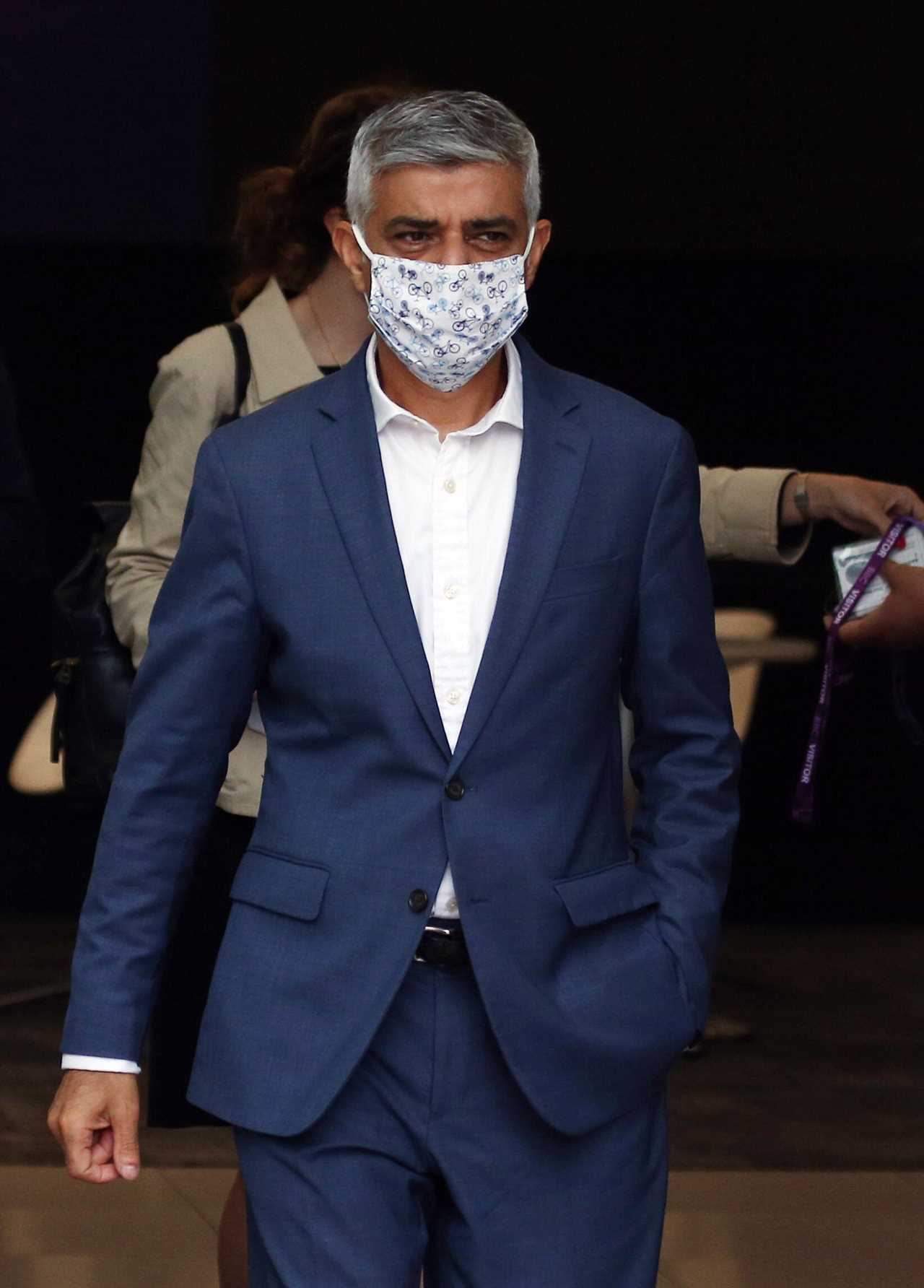 Sadiq Khan wants face masks to stay compulsory on public transport after July 19