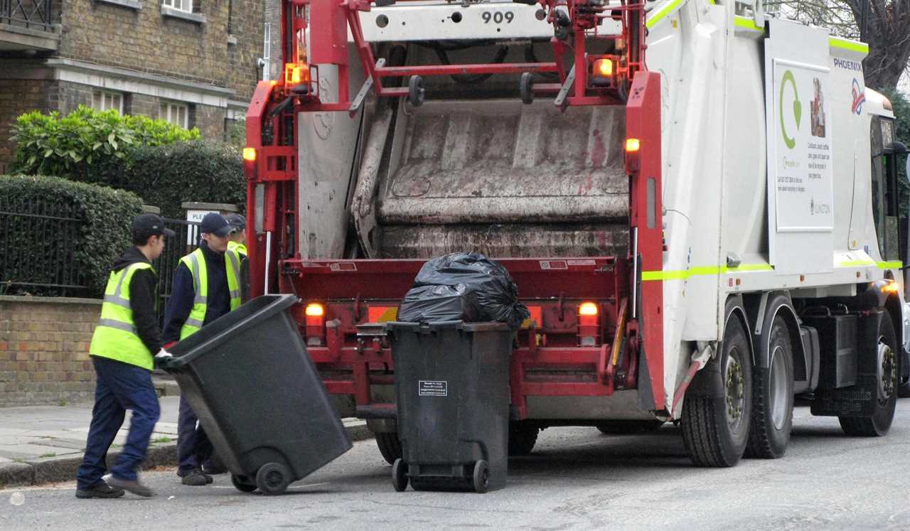 Binmen, soldiers and prison workers added to list of key workers exempt from self isolation in bid to ease pingdemic