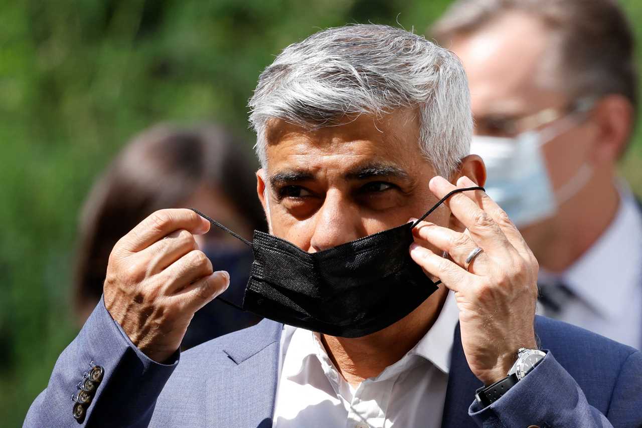 Sadiq Khan demands new law so passengers can be fined for failing to wear masks on London Underground