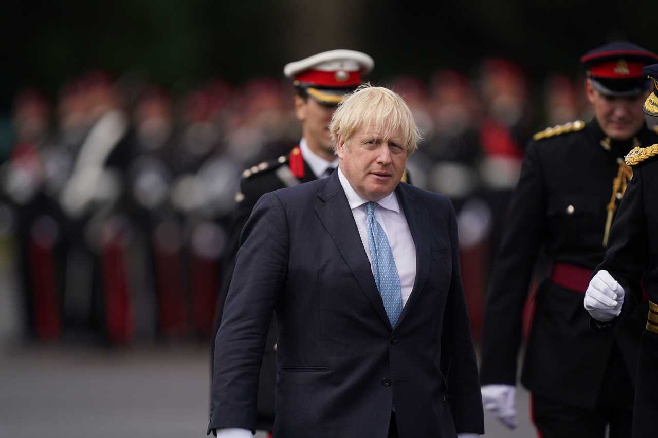 Boris Johnson WON’T isolate after sharing plane with staffer who tested positive for Covid