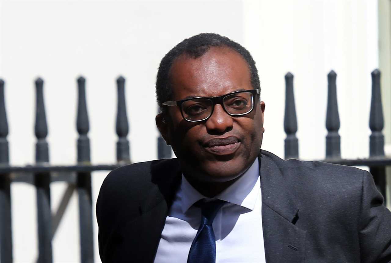 Business Secretary Kwasi Kwarteng hits out at Government dithering on how to pay for gas boiler removal