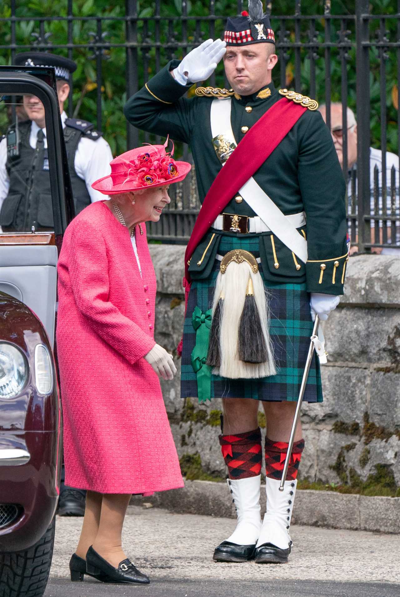 Queen in Covid scare as worker at Balmoral tests positive