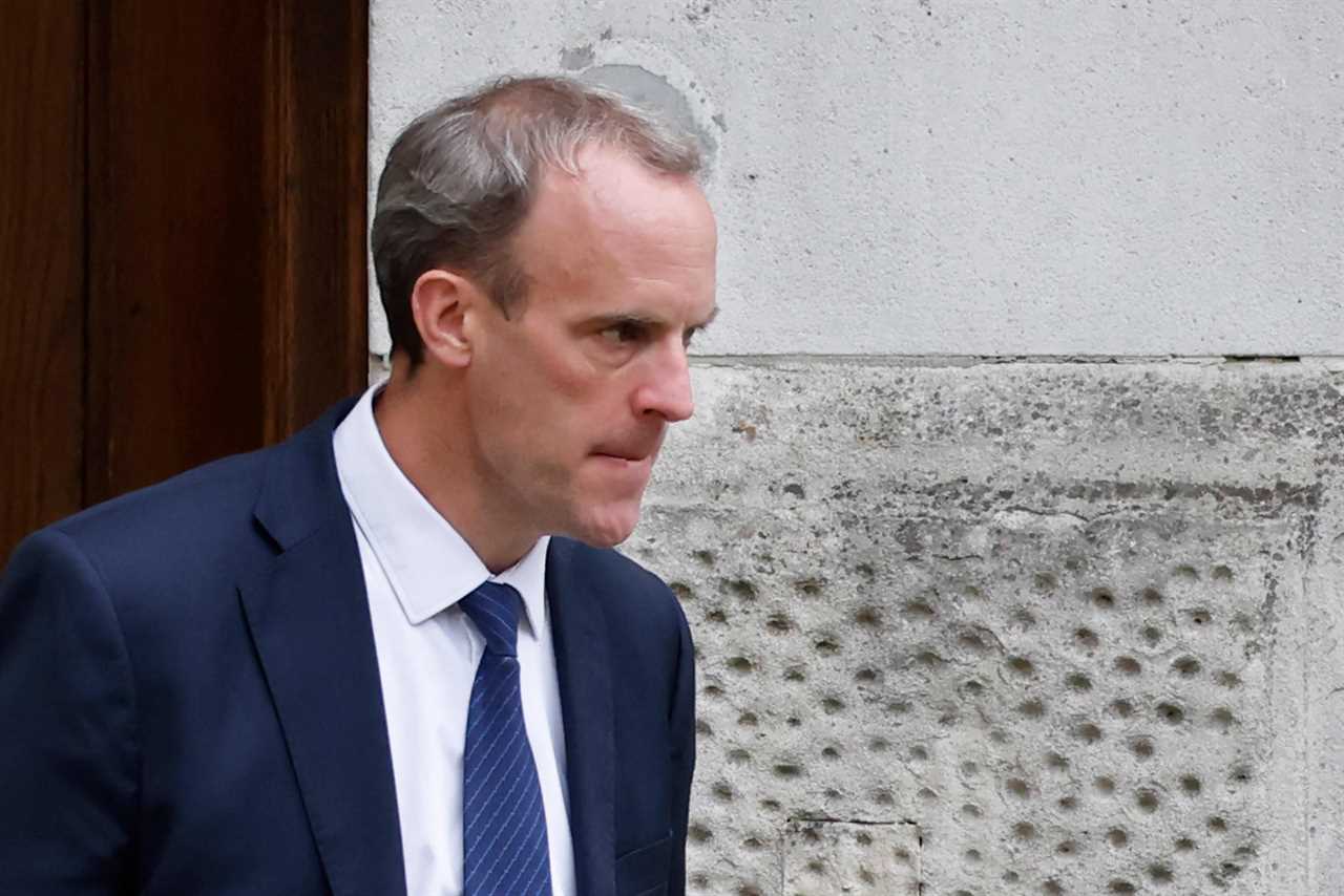 Boris Johnson says he ‘absolutely’ has confidence in Raab despite Crete holiday – so why does Foreign Sec look furious?