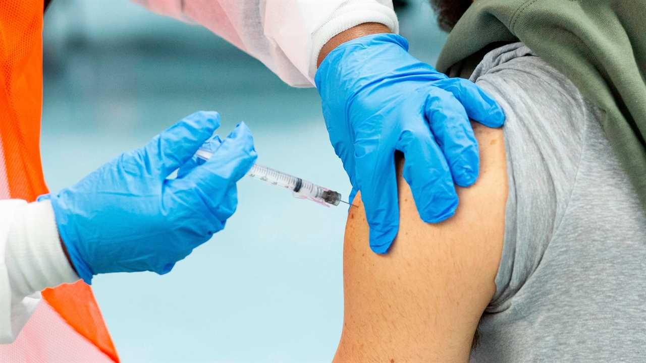 UK must keep its ‘eye on the ball’ with vaccinations or Covid could come ‘roaring back’, expert warns