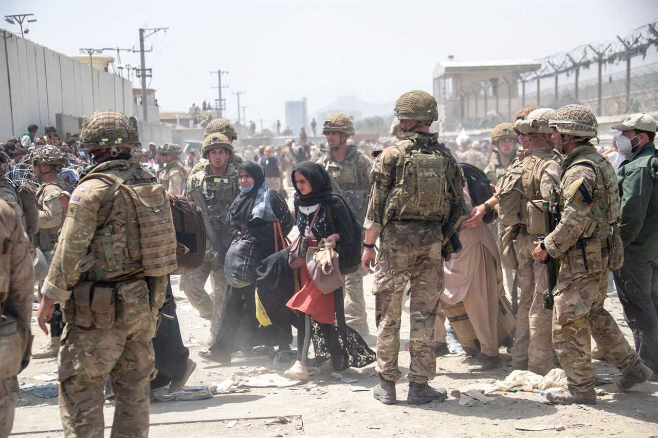 Brits trapped in Kabul only have ‘hours not weeks’ to be rescued and ‘some people will be lost’, warns Ben Wallace