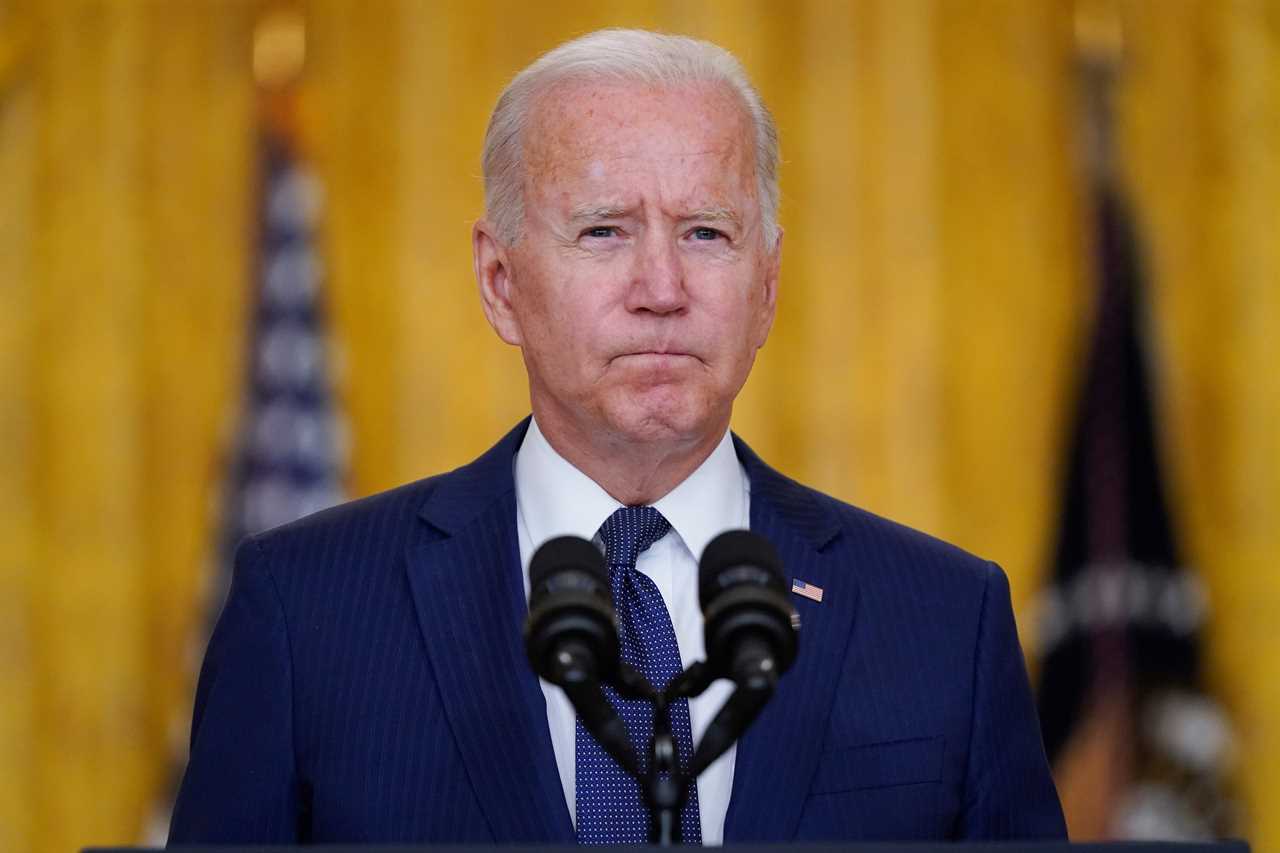 Biden calls on cities to IGNORE Supreme Court block on eviction moratorium as NYC’s de Blasio calls judges ‘extremists’