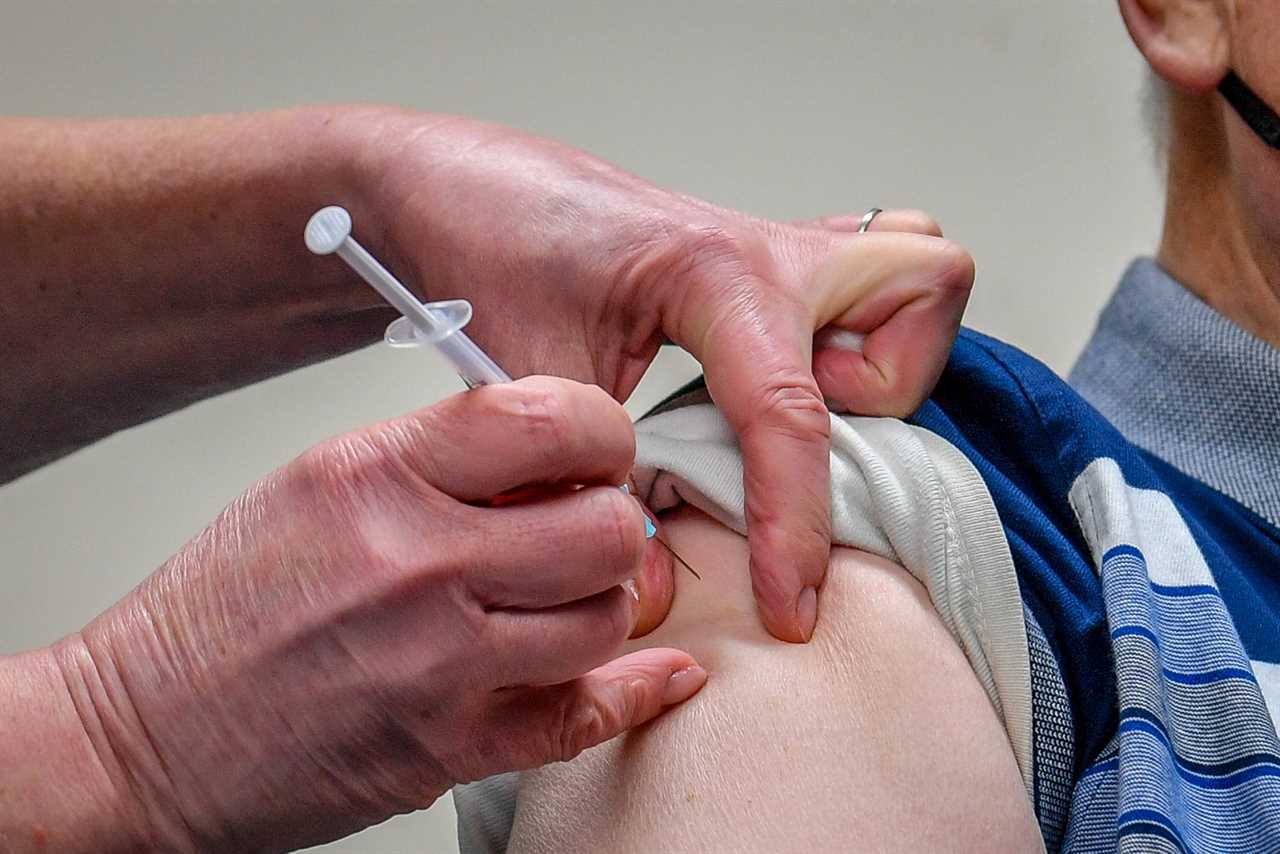 Risk of blood clots MUCH higher from Covid infection than AstraZeneca or Pfizer jabs
