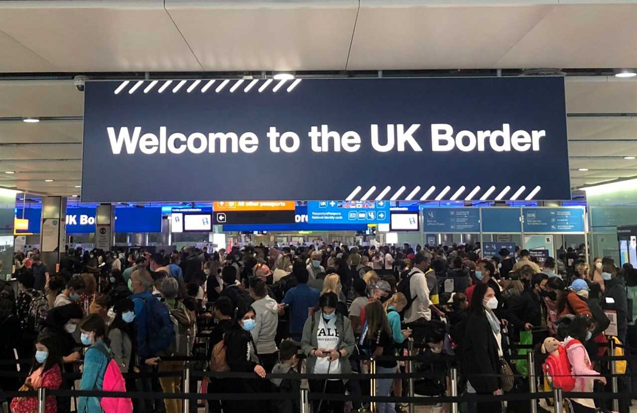 Heathrow airport chaos as babies and pregnant women ‘left to queue for five hours’ after not being able to use eGates