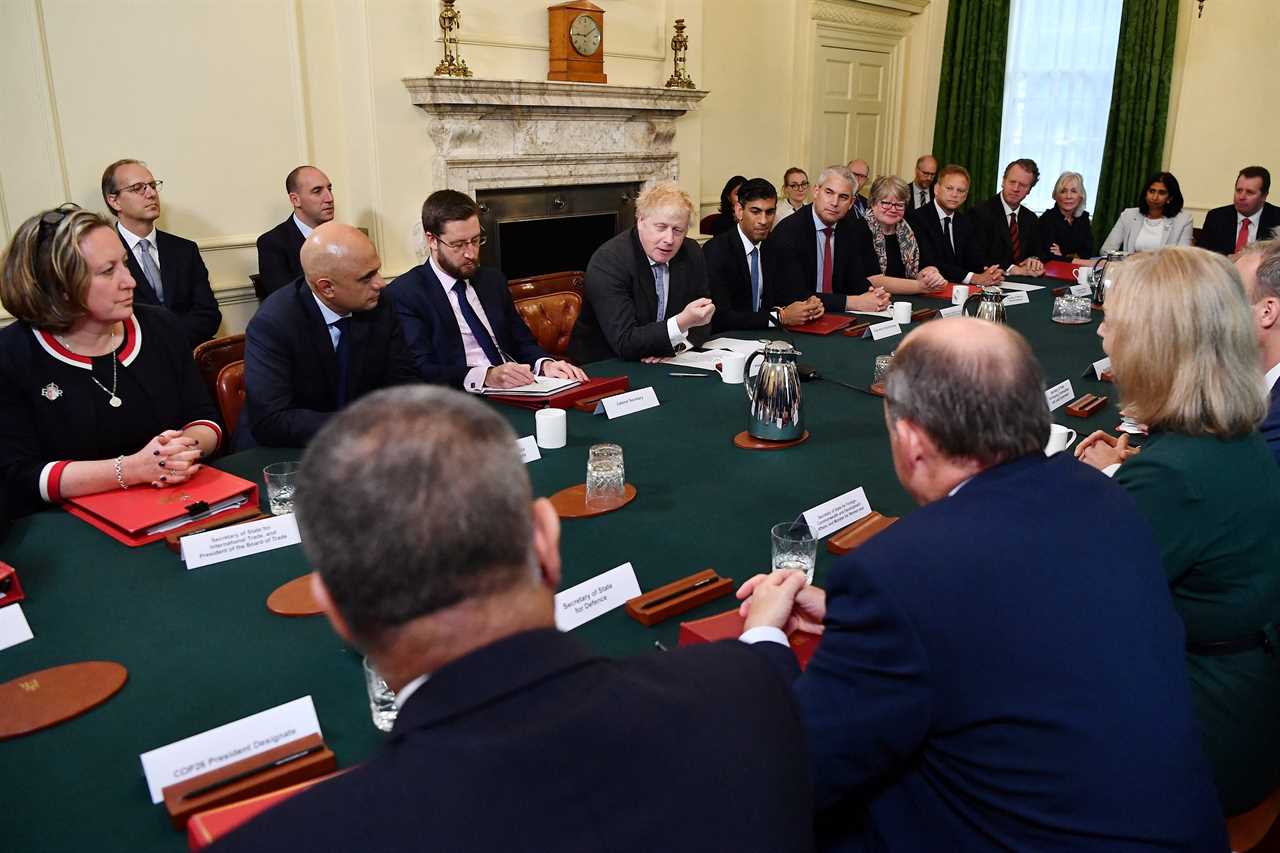 Boris Johnson gives hint he plans early general election with ‘half-time pep talk’