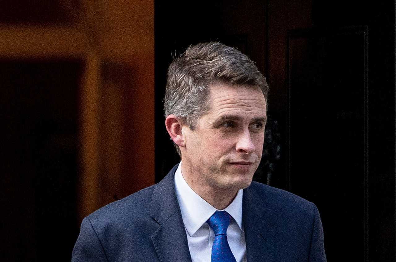 Gavin Williamson unfollows Boris Johnson on Instagram after being sacked as Education Secretary