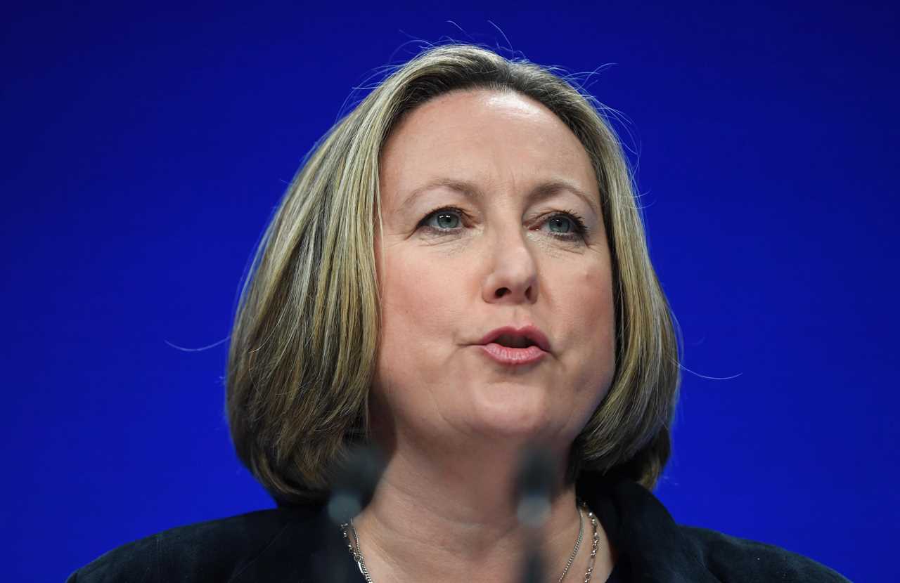 Britain is on course to strike a trade deal with the US by mid-2024, senior minister declares