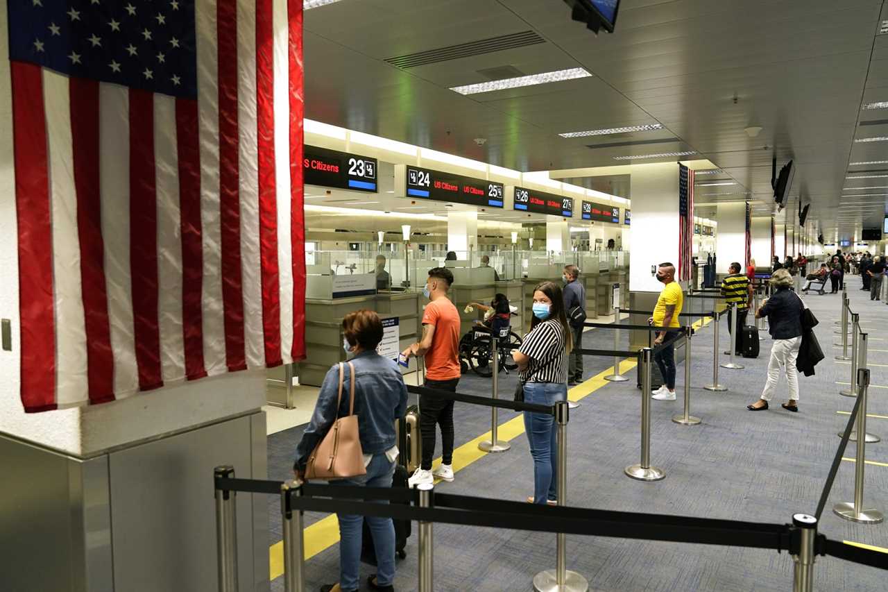 US lifting UK and EU travel ban for vaccinated passengers on November 8