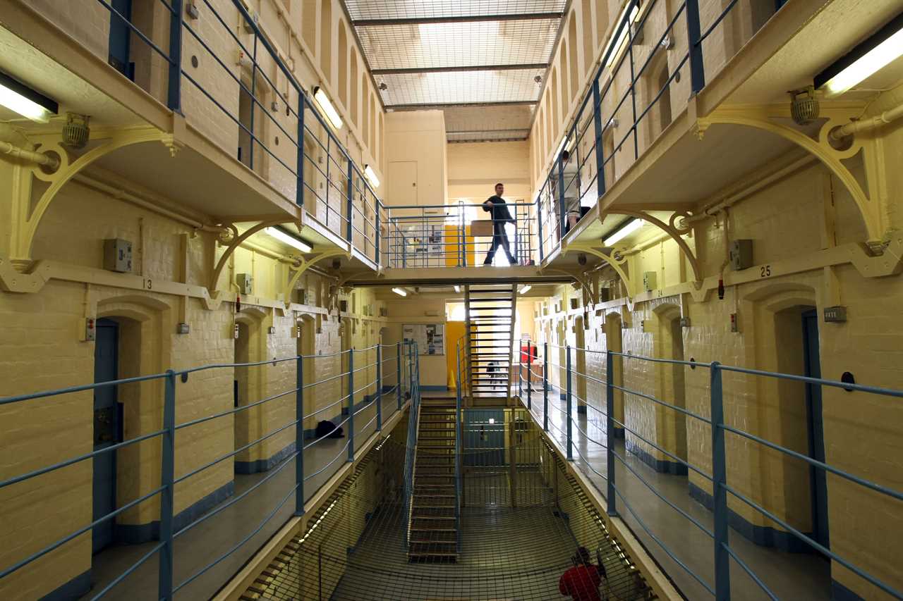 Dangerous inmates to be handed phones to talk to family from their cells