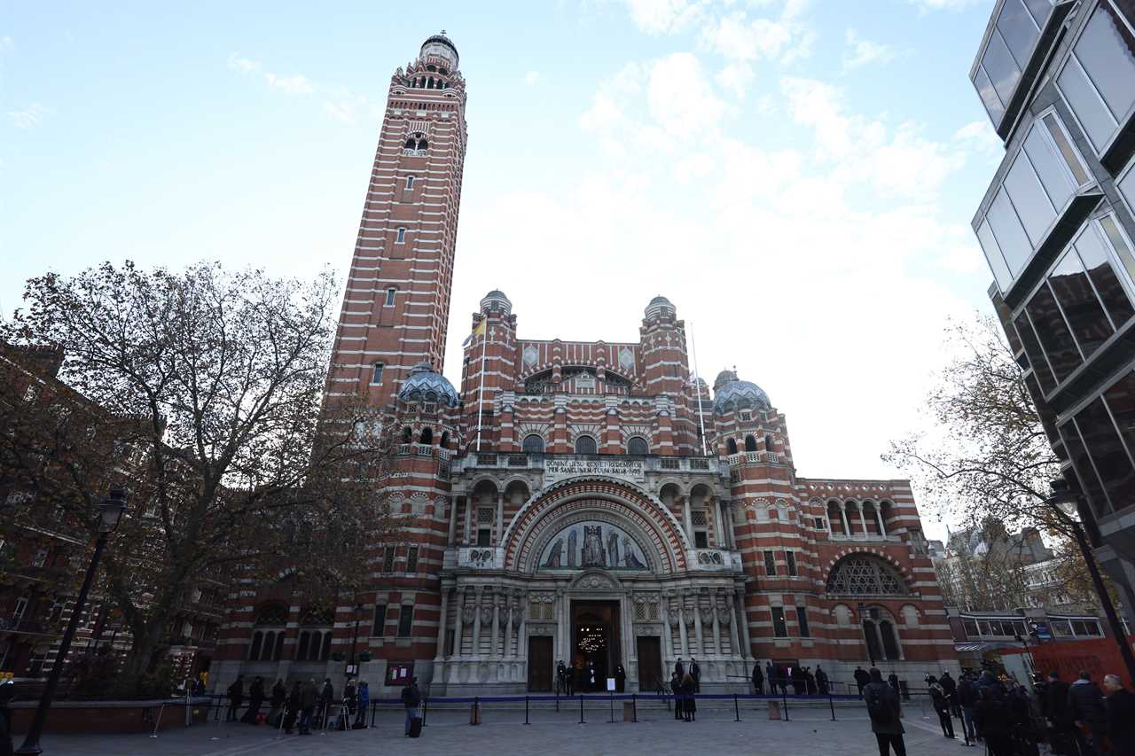 Mourners gather for Sir David Amess’s memorial service in Westminster with Boris Johnson among politicians set to attend