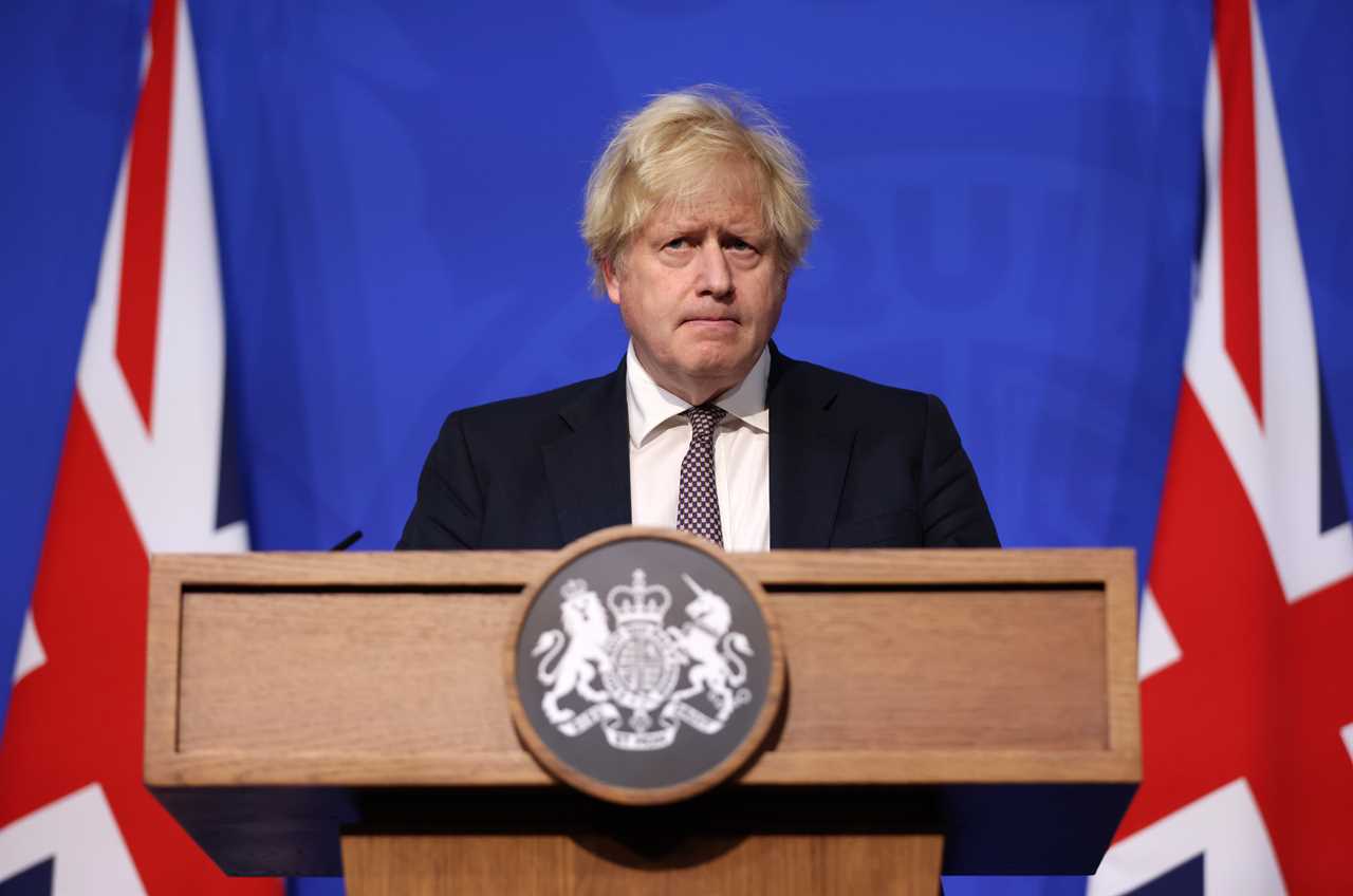 Boris Johnson to hold No10 press conference at 6pm TONIGHT to announce triggering of Plan B Covid restrictions