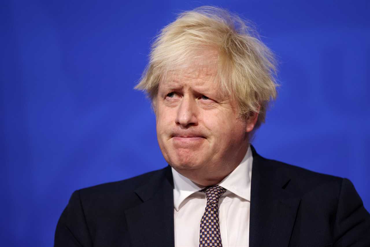 Boris Johnson describes Downing St flat as ‘bit of a tip’ in cringeworthy texts begging for refurb money