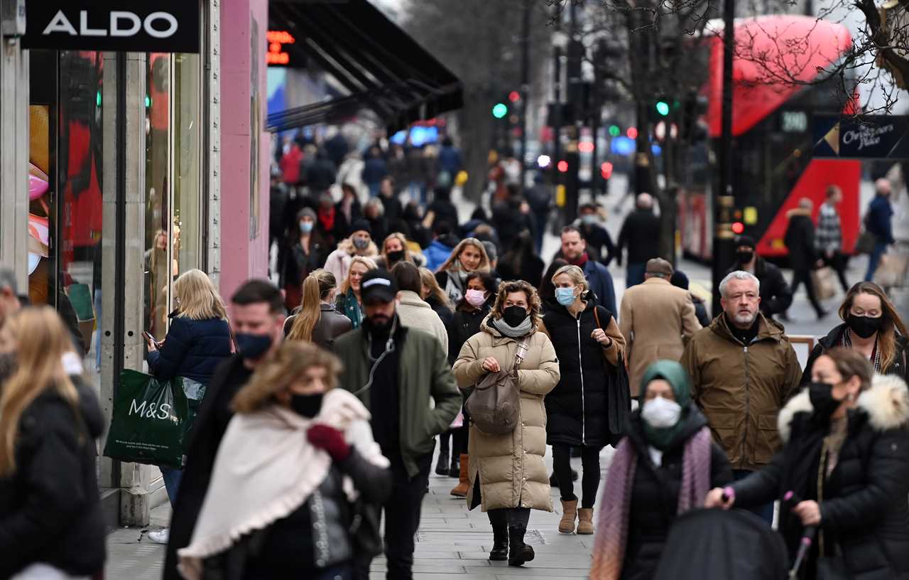 Boris Johnson orders 500,000 civil servants back to work from Monday as England returns to normal