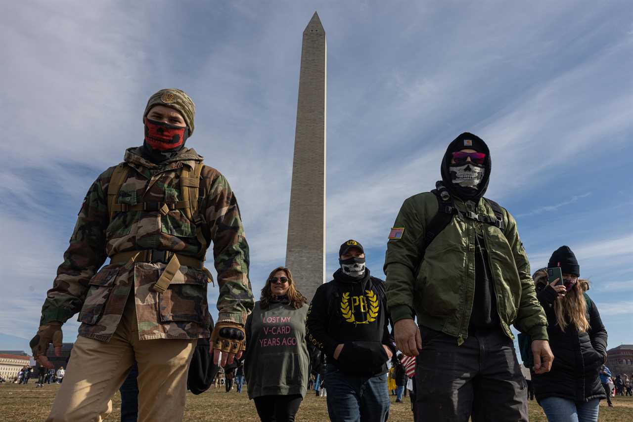 Thousands join Defeat the Mandates march in Washington DC as antivaxxer Robert F. Kennedy addresses crowd