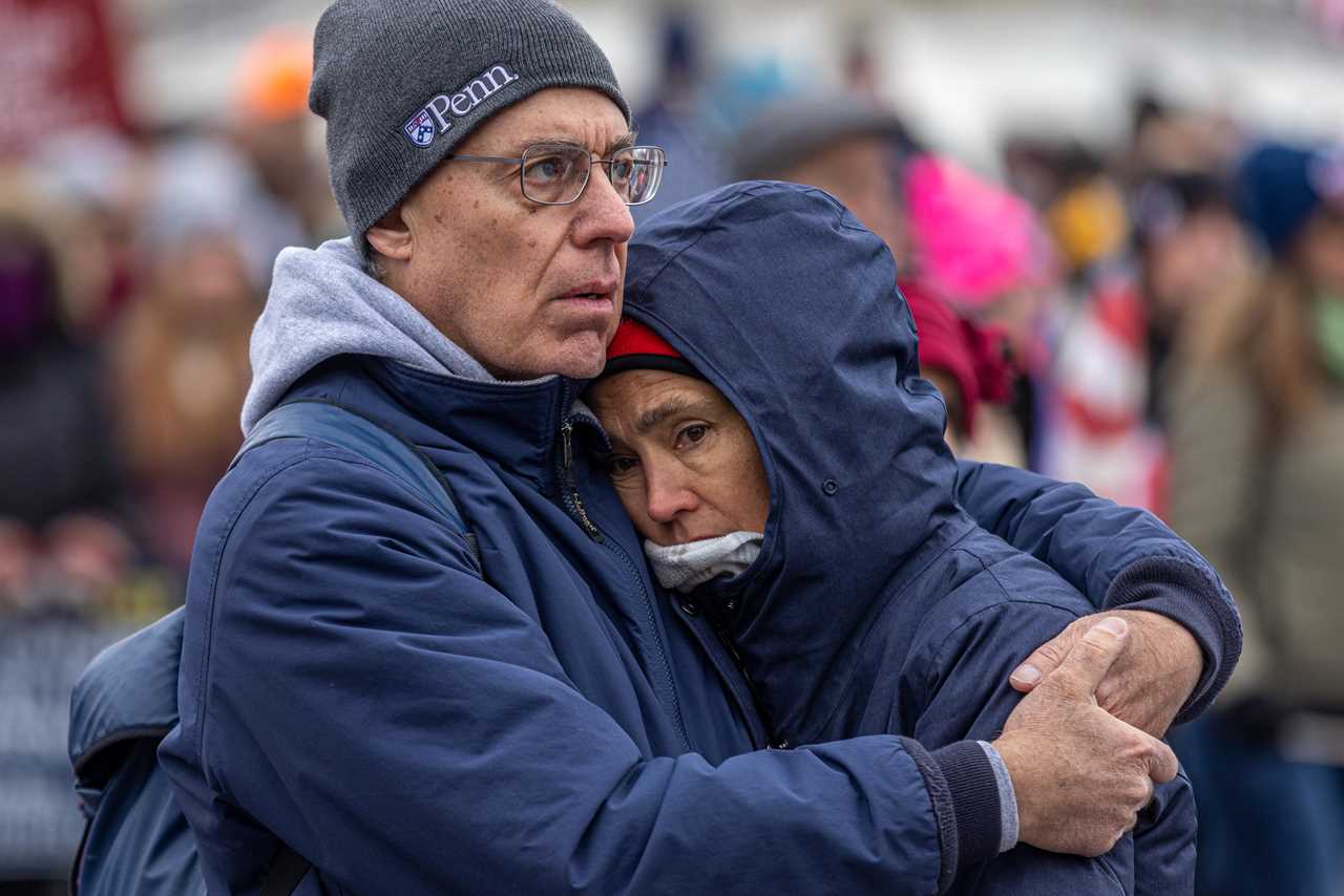 Thousands join Defeat the Mandates march in Washington DC as antivaxxer Robert F. Kennedy addresses crowd