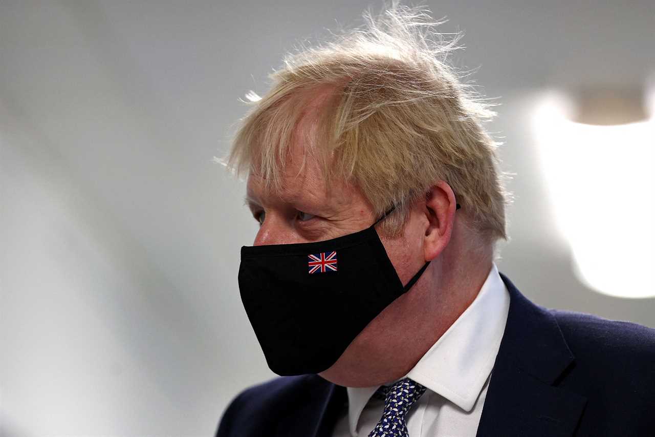 Boris Johnson fires warning shot at Putin as invading Ukraine would be ‘disastrous’ & ‘painful, violent and bloody’