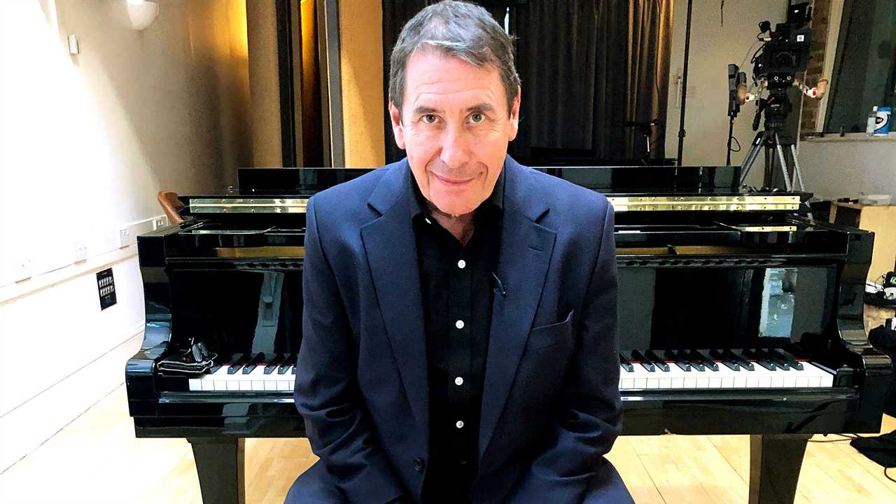 As Jools Holland shares prostate cancer diagnosis – the 6 signs to never ignore